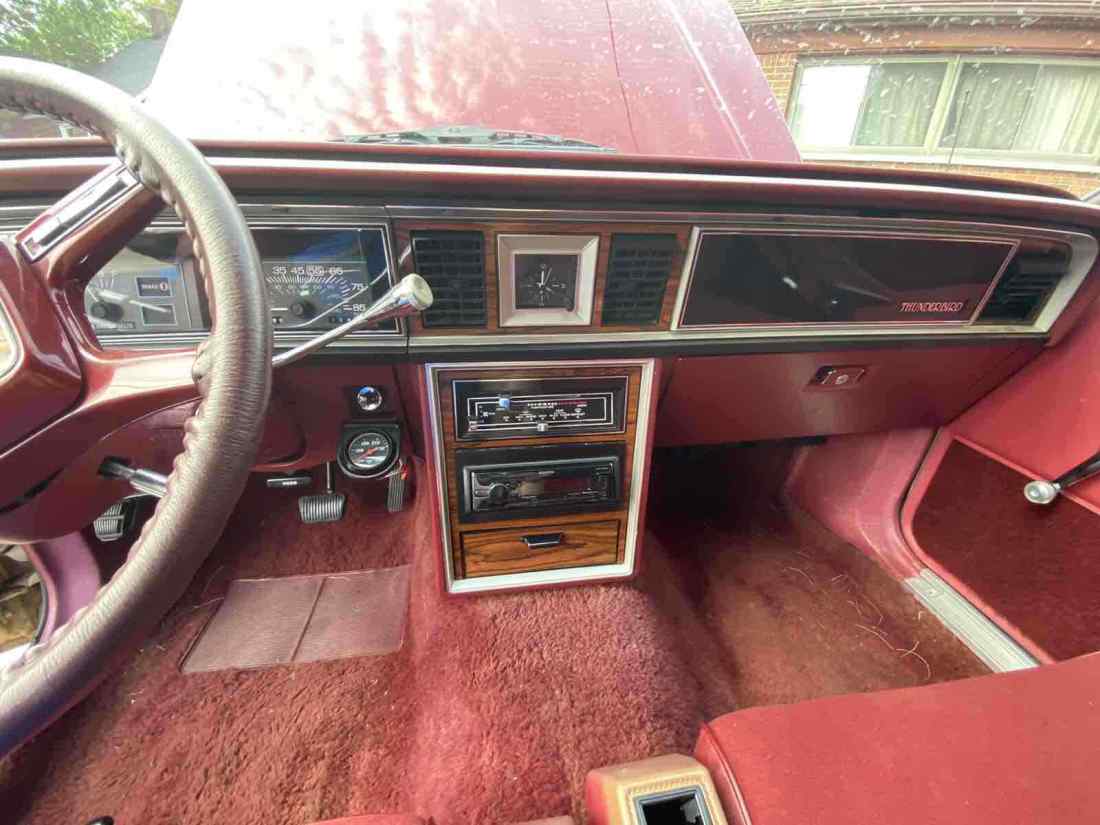 1981 Ford Thunderbird - photo 8