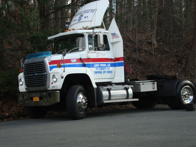 1981 Ford 9000