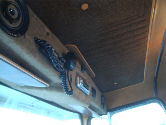 1981 Ford 9000 - photo 9