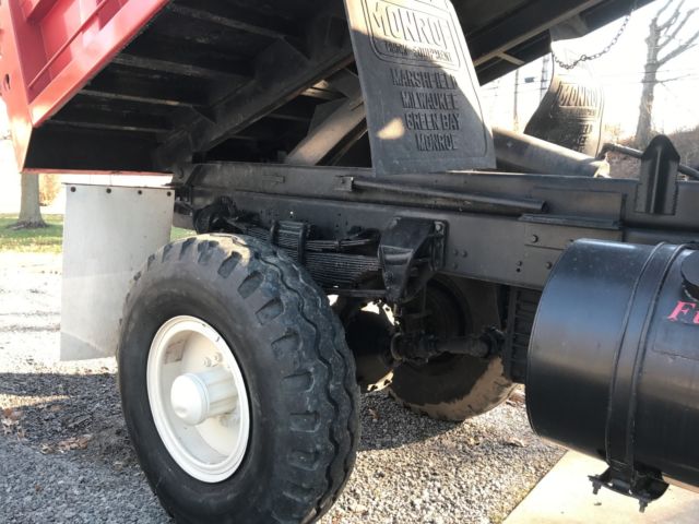 1981 GMC BRIGADIER DUMP BOX PLOW TRUCK - photo 5