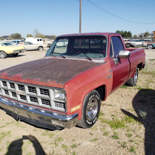 1981 GMC Sierra 1500 ***SHORT BED***NO RESERVE - photo 2