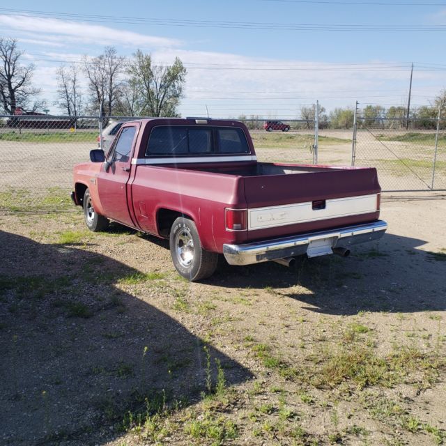 1981 GMC Sierra 1500 ***SHORT BED***NO RESERVE - photo 4