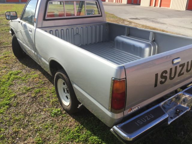 1980 Isuzu Other - photo 2