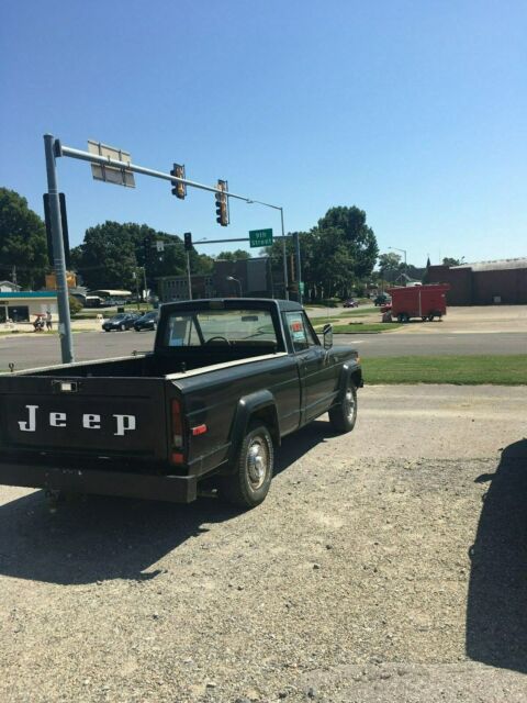 1981 Jeep J10 plain - photo 2