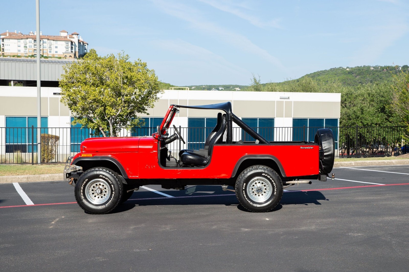 1981 Jeep CJ Scrambler, 4x4, 350 V8, First-Year Model - photo 2