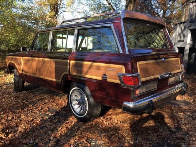 1981 Jeep Wagoneer - photo 2