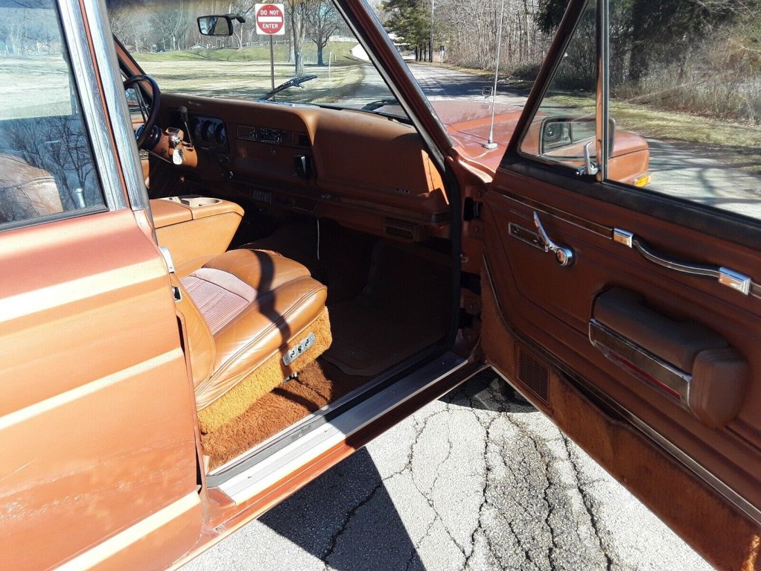 1981 Jeep Wagoneer - photo 12