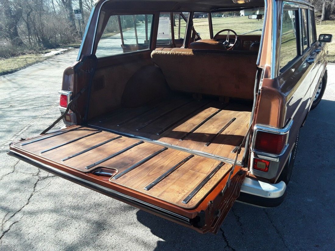 1981 Jeep Wagoneer - photo 13