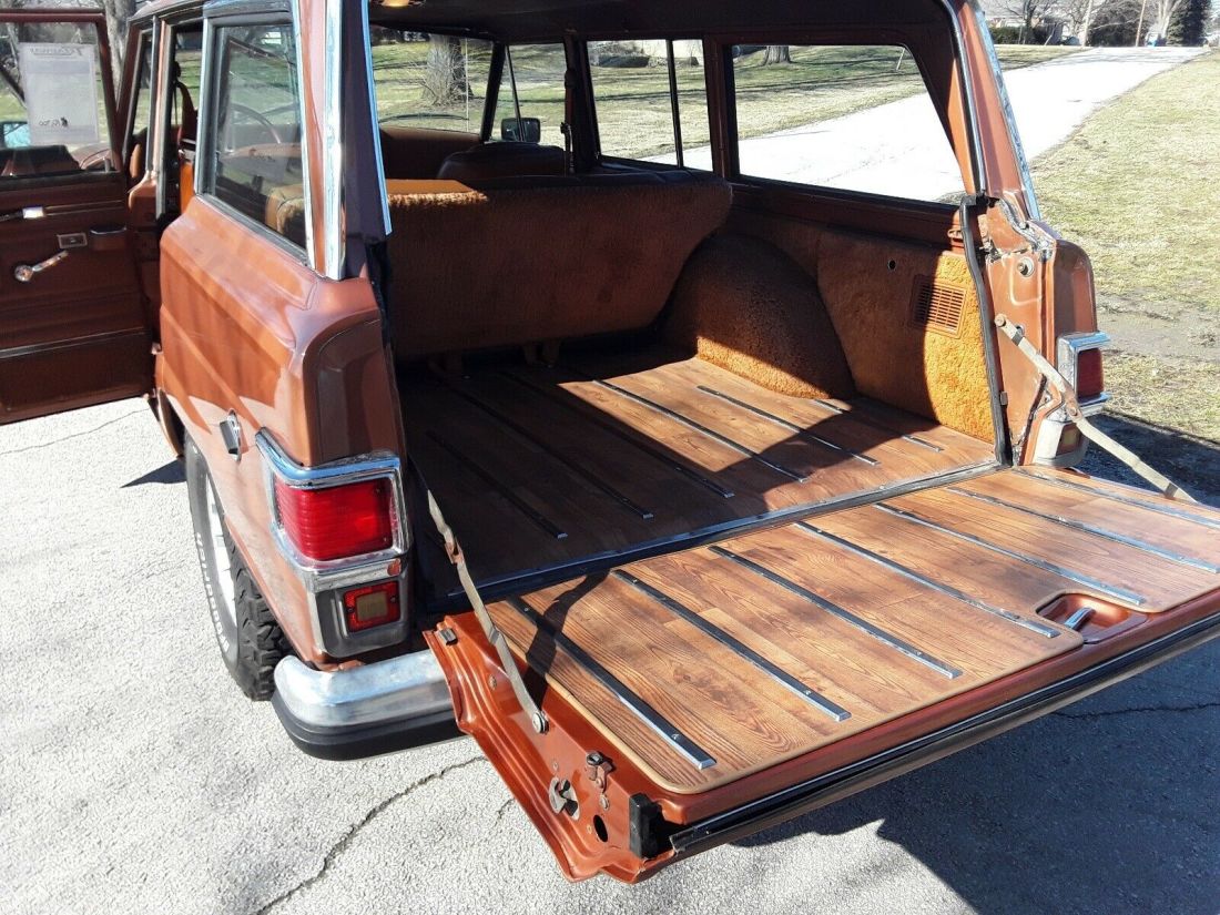 1981 Jeep Wagoneer - photo 9