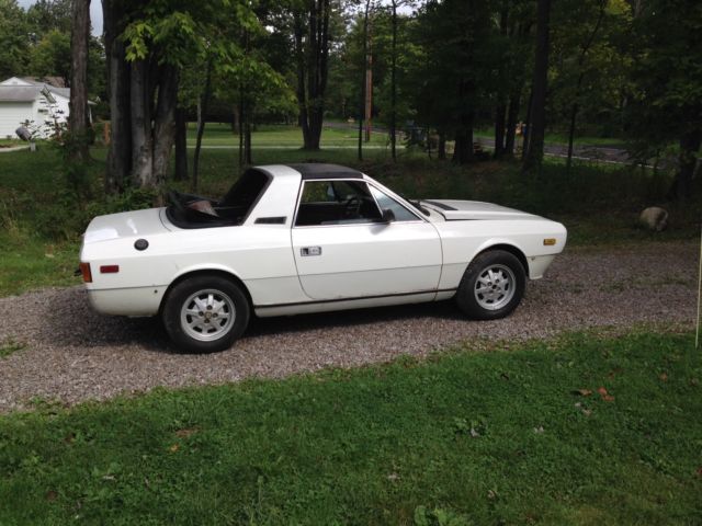 1981 Lancia beta zagato convertible - photo 10
