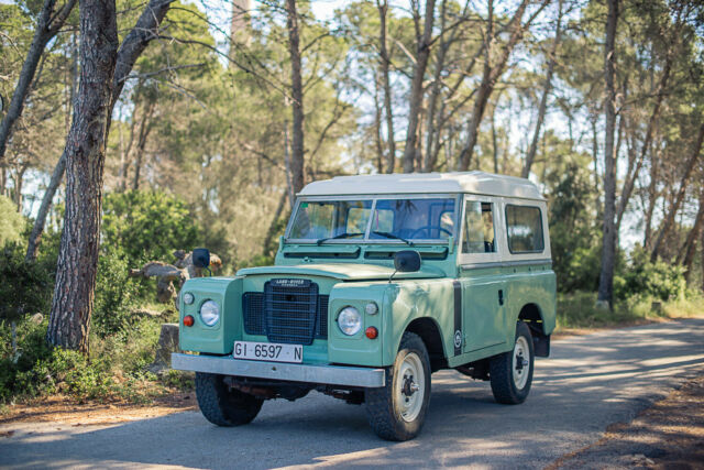 1981 Land Rover Santana 88 (Series III) diesel 1981 Land Rover 88 Series III Santana