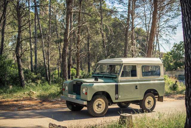 1981 Land Rover 88 Series III Santana - photo 10