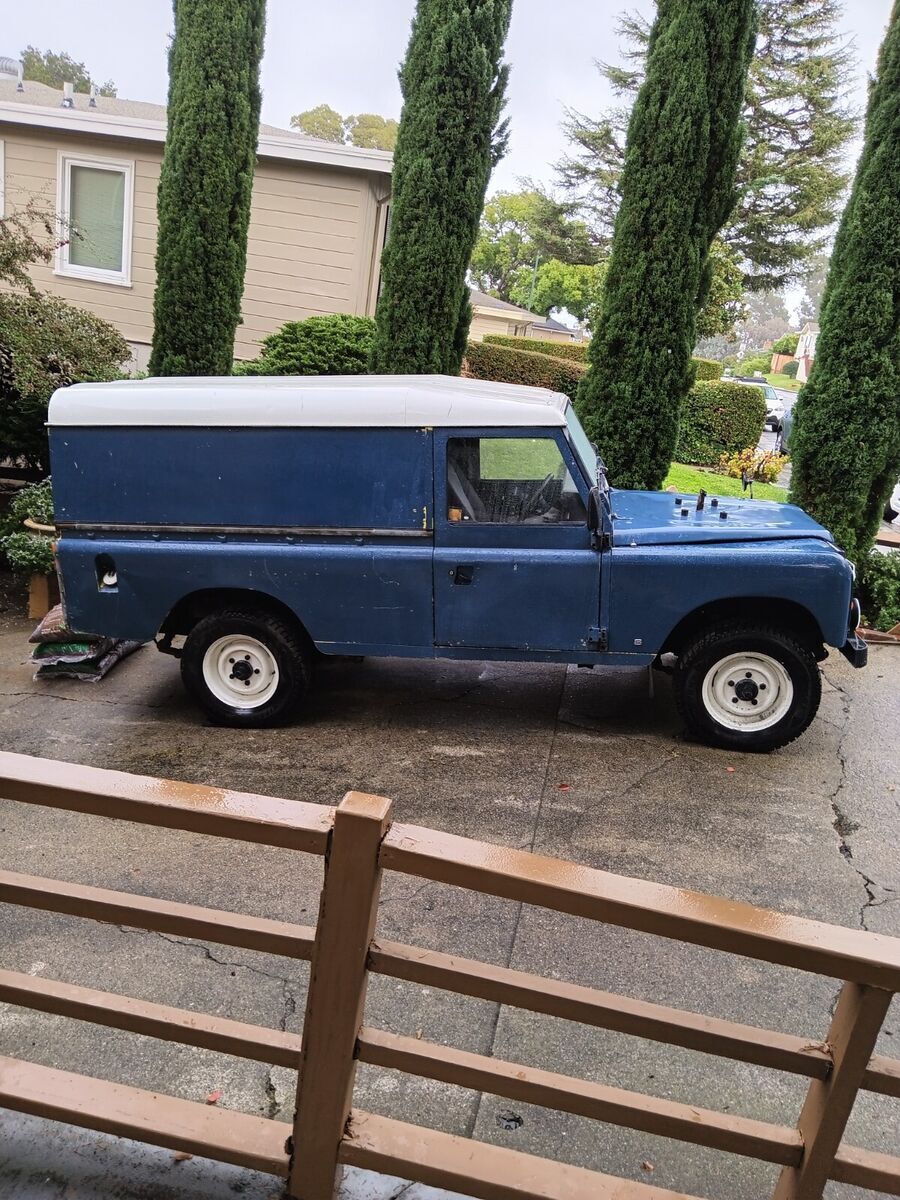 1980 Land Rover Series III 109" wheelbase - photo 2