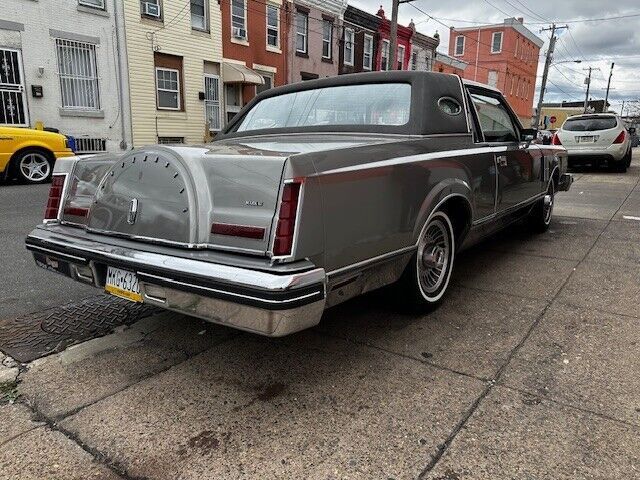 1981 Lincoln Mark VI - photo 6