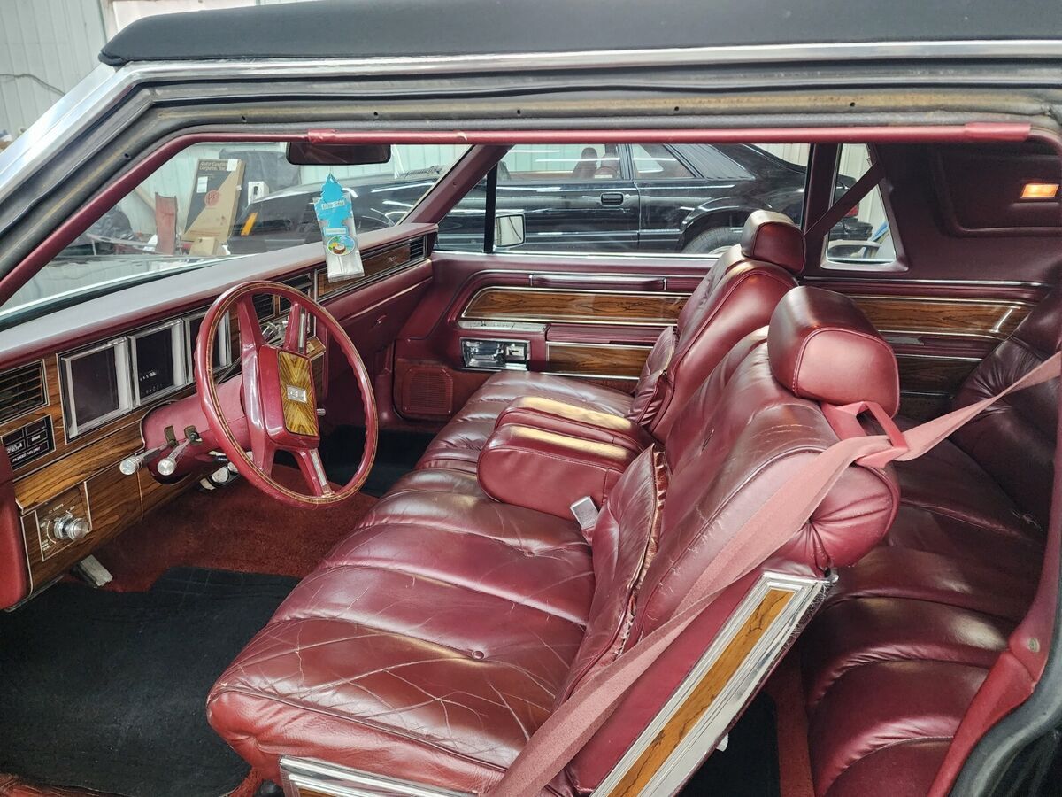1981 Lincoln Continental - photo 7