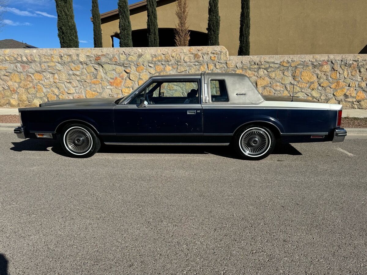 1981 Lincoln Town Car - photo 5