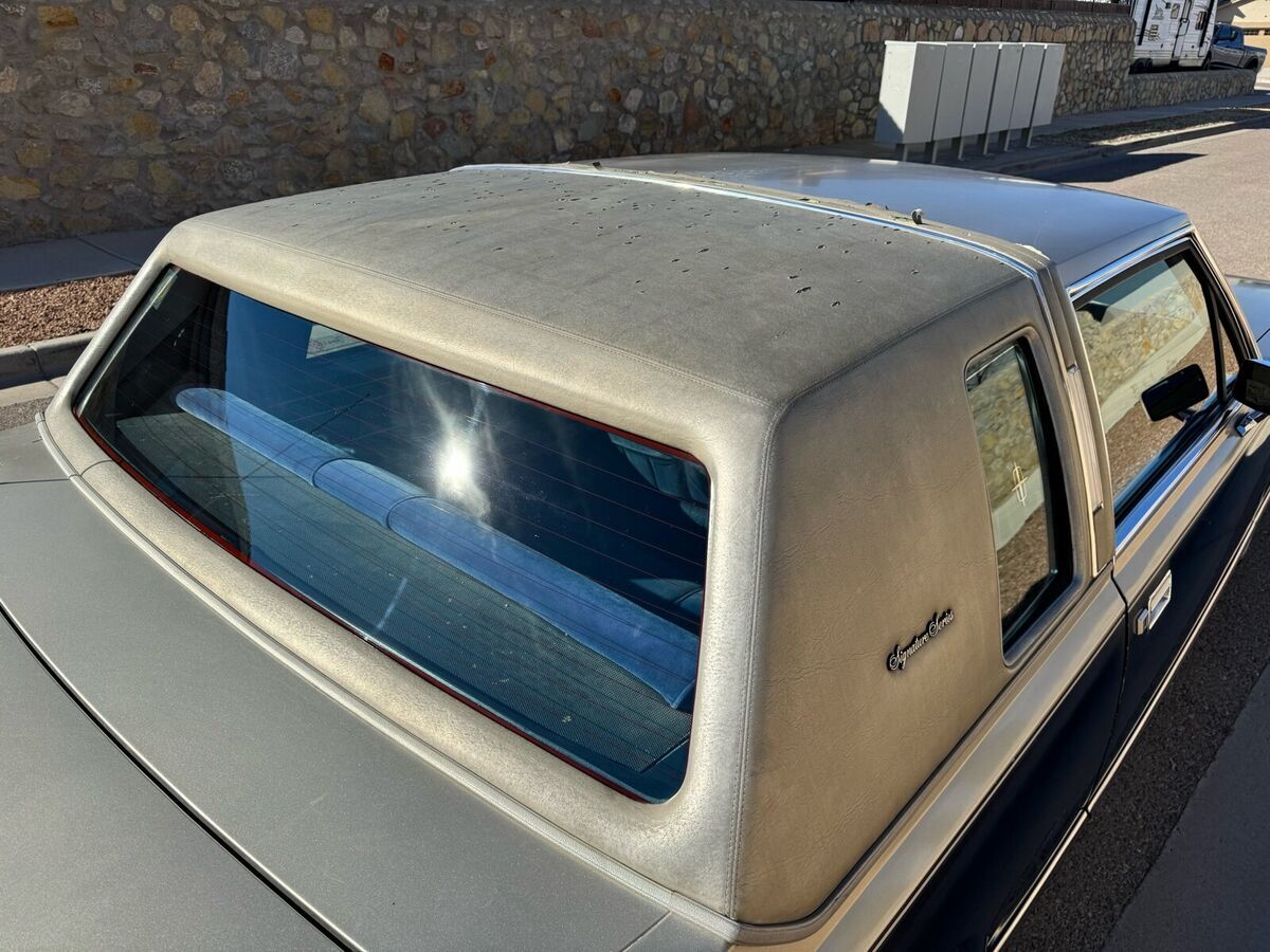 1981 Lincoln Town Car - photo 9