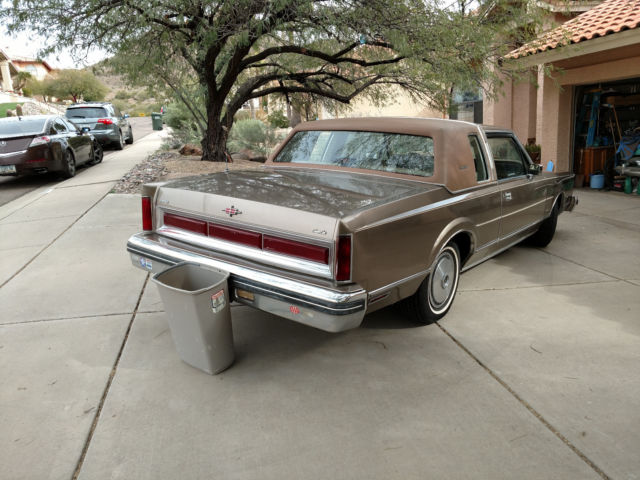1981 Lincoln Town Car Signature - photo 4