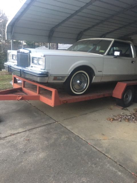 1981 Lincoln Town Car / Town Car 1981 Lincoln Town Car