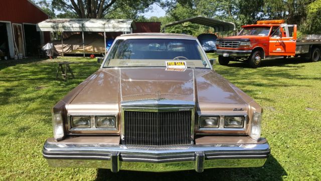 1981 Lincoln Town Car - photo 6