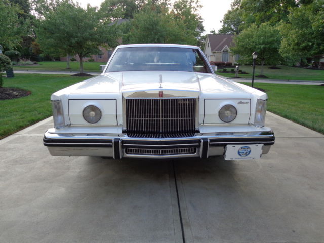 1981 Lincoln Continental Mark VI Coupe - photo 10