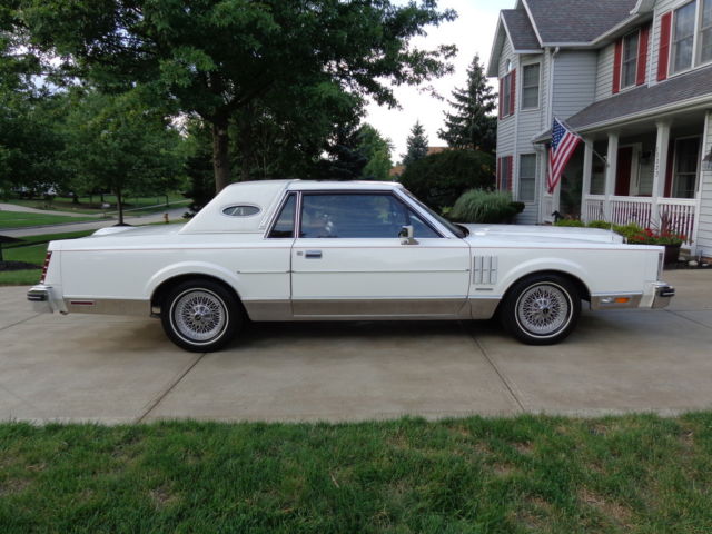 1981 Lincoln Continental Mark VI Coupe - photo 7