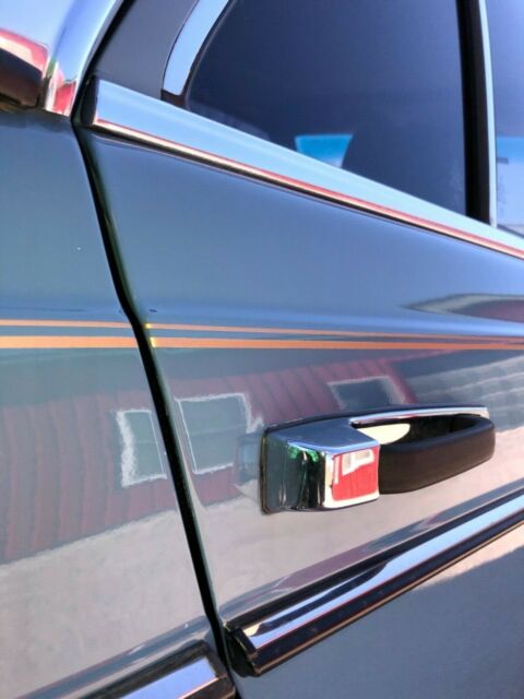 1981 Mercedes-Benz 200-Series Basic - photo 6