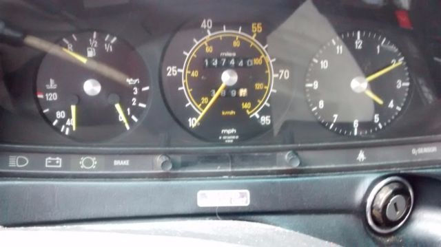 1981 Mercedes-Benz 200-Series 280E - photo 8