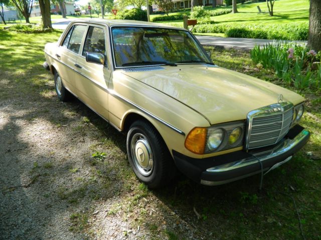1981 Mercedes-Benz 300-Series - photo 9