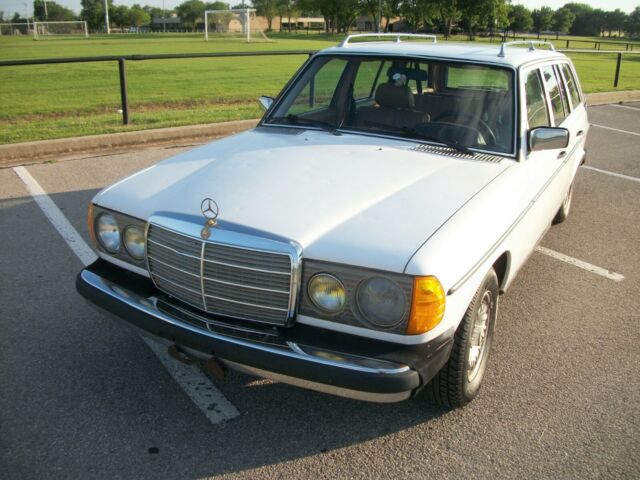 1981 Mercedes-Benz 300-Series TDT Wagon Turbo - photo 2