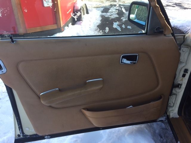 1981 Mercedes-Benz 300-Series leather - photo 3