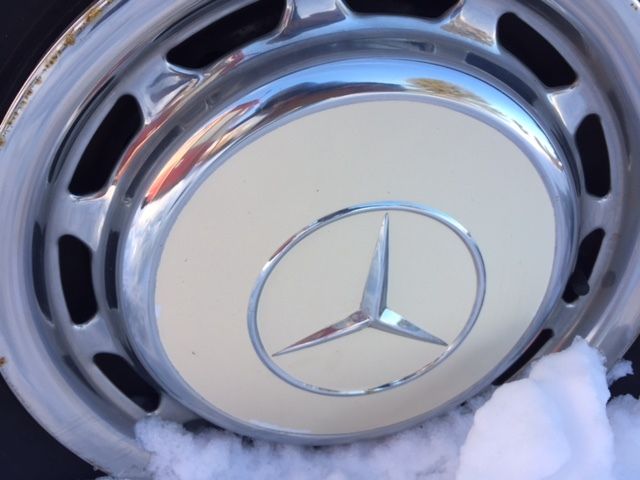 1981 Mercedes-Benz 300-Series leather - photo 6
