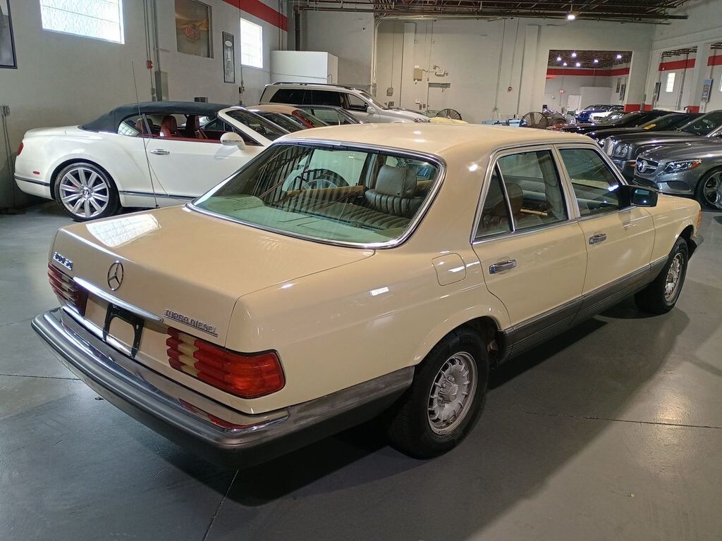 1981 Mercedes-Benz 300 SD Turbo Diesel Clean AutoCheck - photo 6
