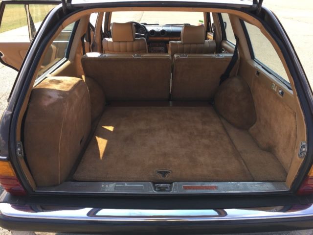 1981 Mercedes-Benz 300-Series TD - photo 11