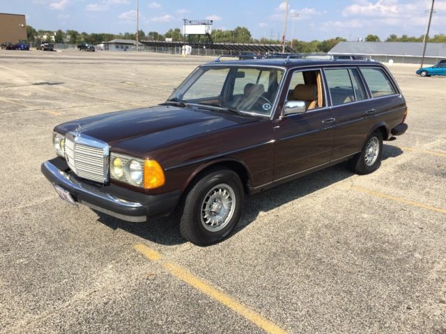 1981 Mercedes-Benz 300-Series TD - photo 3