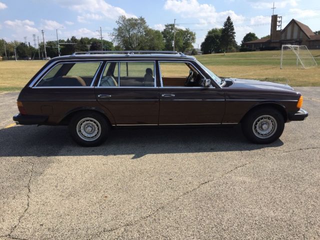 1981 Mercedes-Benz 300-Series TD - photo 6