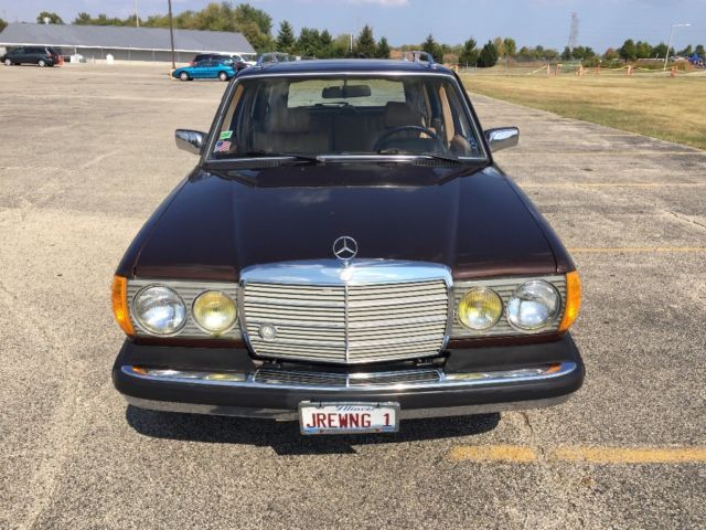 1981 Mercedes-Benz 300-Series TD - photo 8