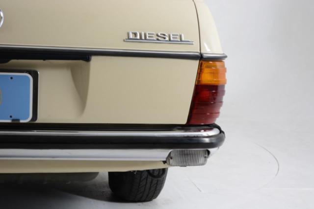 1981 Mercedes-Benz 300-Series Wagon Diesel - photo 10