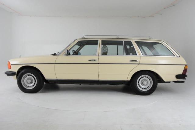 1981 Mercedes-Benz 300-Series Wagon Diesel - photo 6