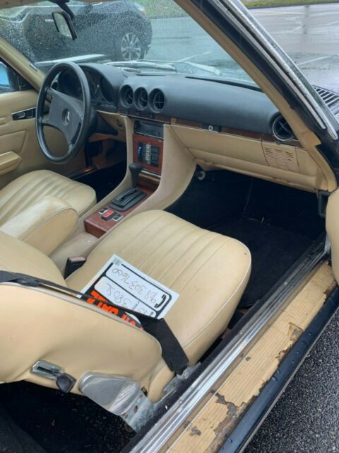 1981 Mercedes-Benz 300-Series - photo 12