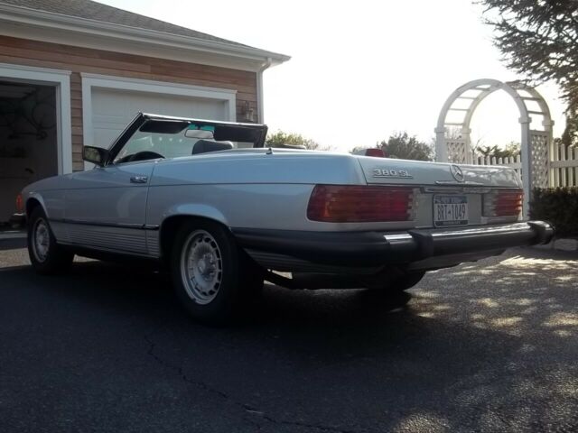 1981 mercedes 380 sl roadster with factory hardtop , super low mileage 1981 Mercedes-Benz SL-Class