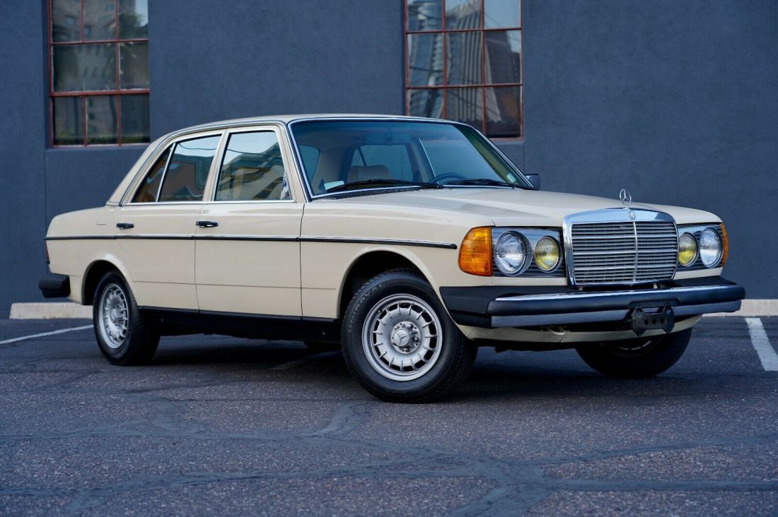 1981 Mercedes-Benz 200-Series W123 240D 1981 Mercedes-Benz 200-Series W123