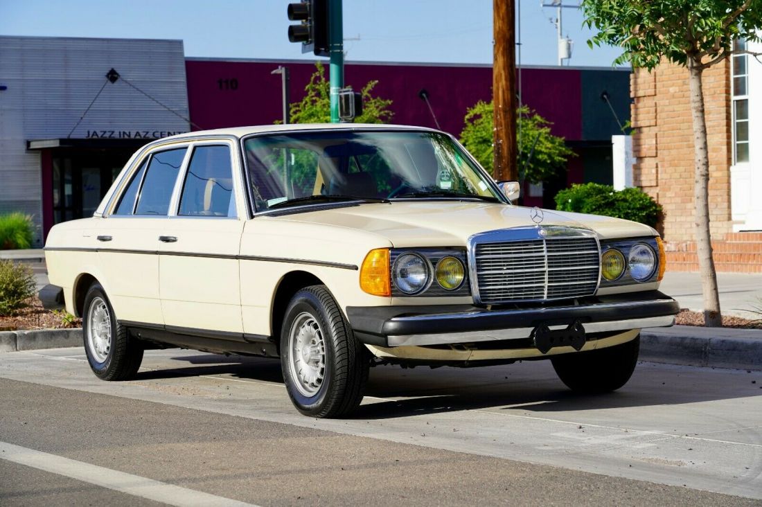 1981 Mercedes-Benz 200-Series W123 - photo 5