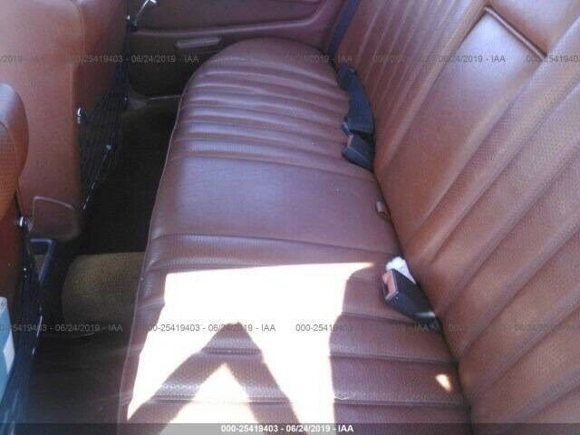 1981 Mercedes-Benz 200-Series 240 D 4dr Diesel Sedan - photo 4