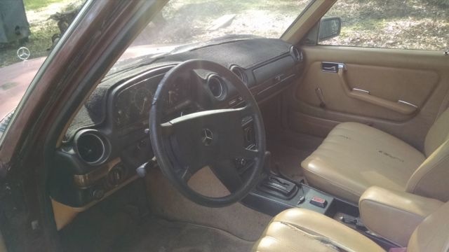 1981 Mercedes-Benz 200-Series Sadan - photo 5