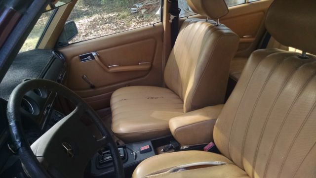 1981 Mercedes-Benz 200-Series Sadan - photo 8