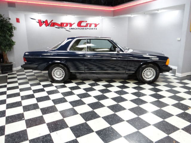 1981 Mercedes-Benz 200-Series CE - photo 2