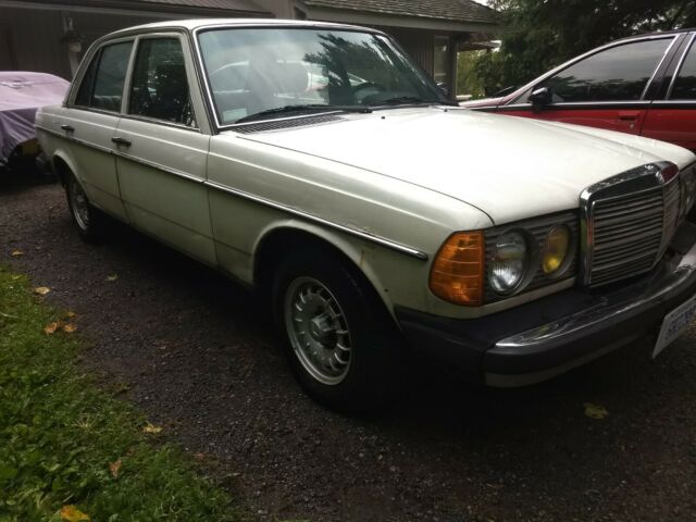 1980 Mercedes-Benz E-Class - photo 2