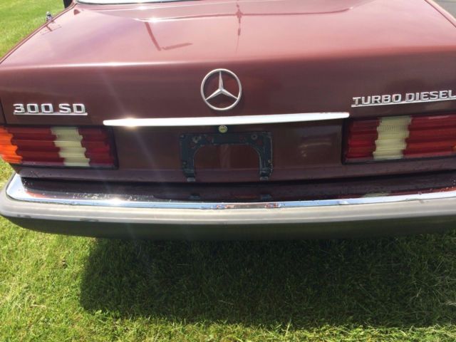 1981 Mercedes-Benz 300-Series 300SD - photo 9