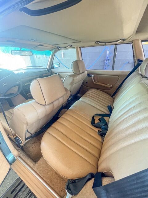 1981 Mercedes-Benz 300-Series TD - photo 10